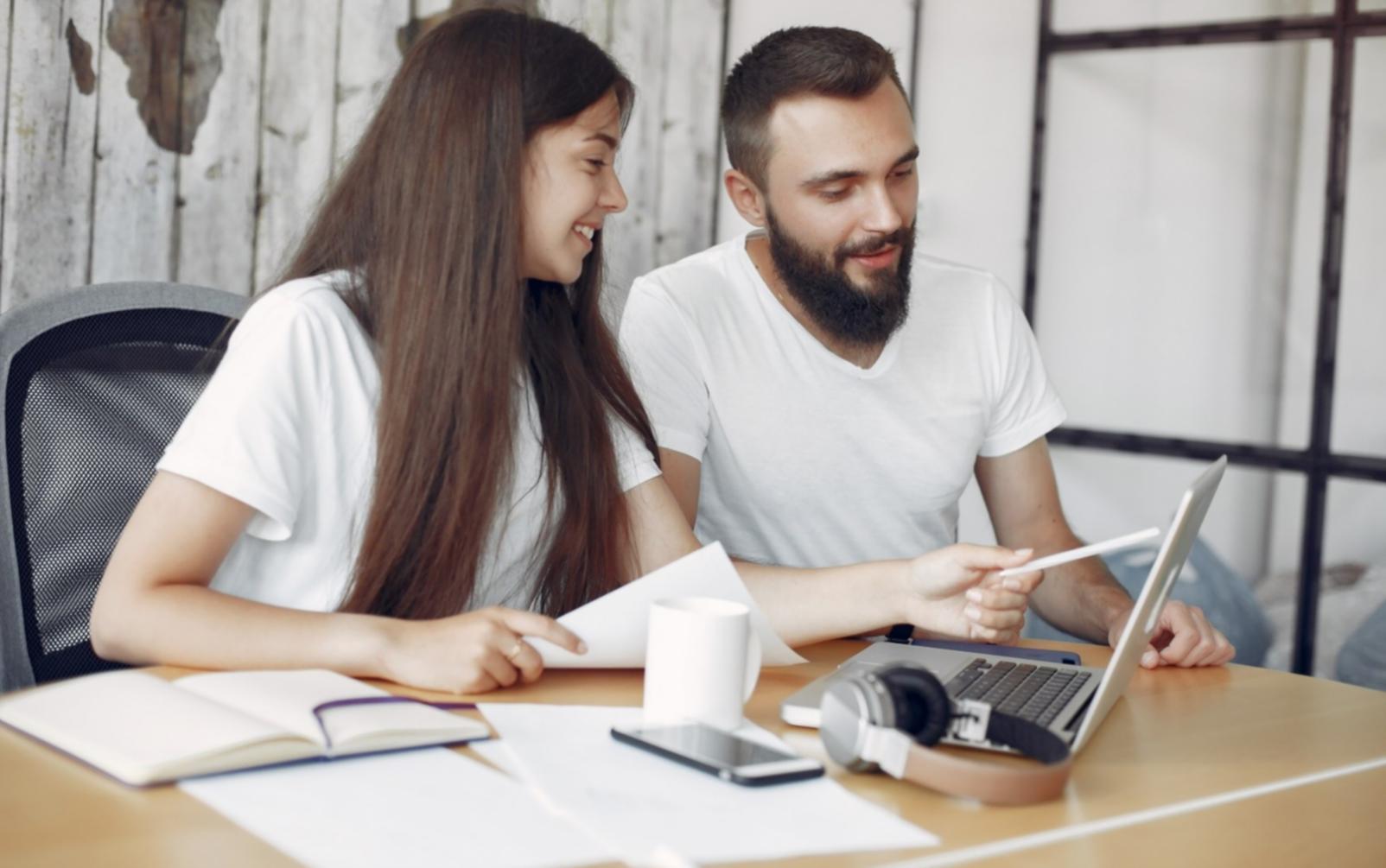 Biblioteca digital con recursos financieros especializados